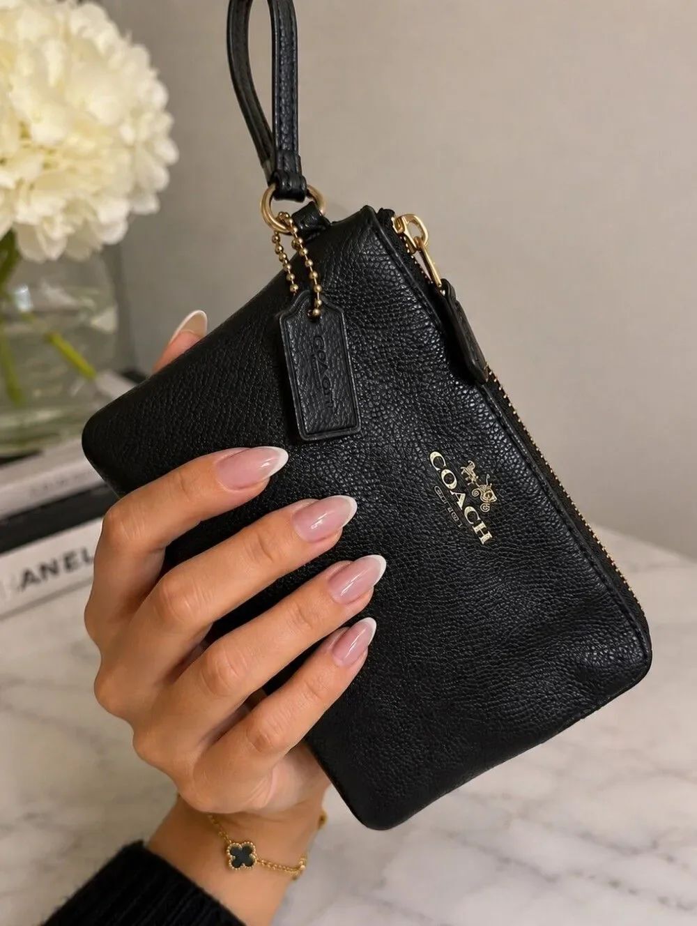 Coach Black🖤 Pebbled Leather Wristlet with Gold Coach Emblem